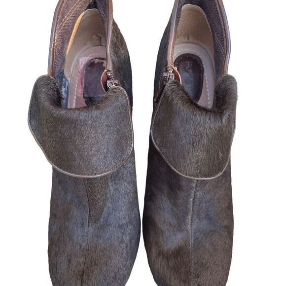 Fossil Brown Calf Hair Cuffed Heeled Ankle Boots Size 7.5 - Picture 4 of 10